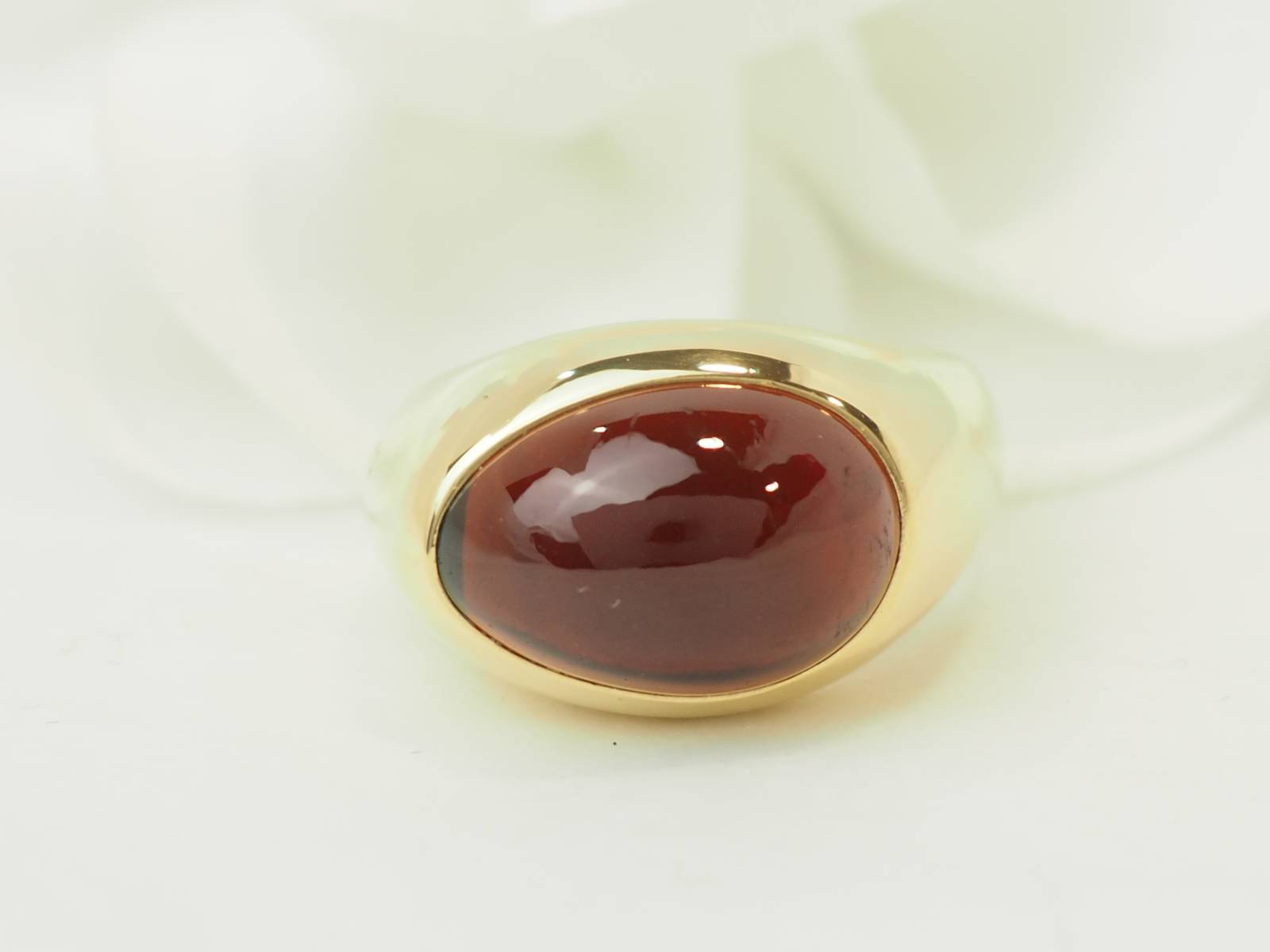 bague grenat cabochon