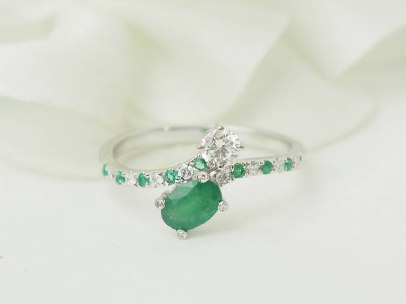 Bague Mauboussin Duo d’Espérance en or blanc émeraude et diamants